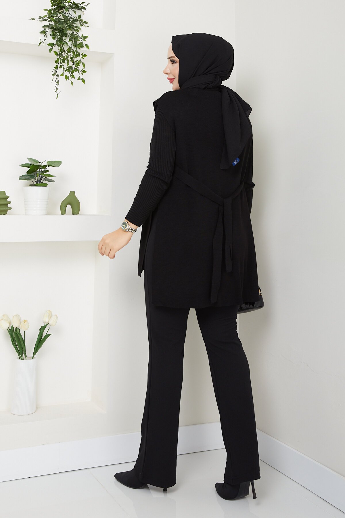 SIRTI BAĞLAMALI SÜVETER-SİYAH